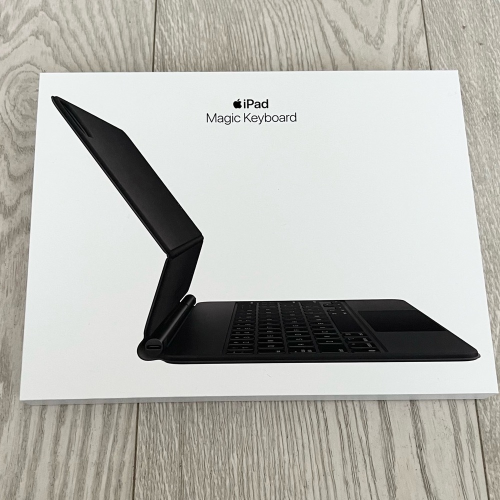 iPad magic keyboard box
